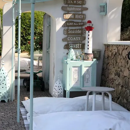 Holiday home Azzuleo *