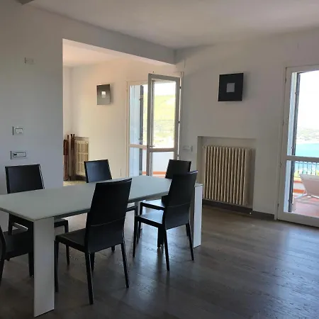 Holiday home Azzuleo Voze
