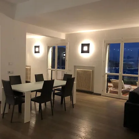 Holiday home Azzuleo *